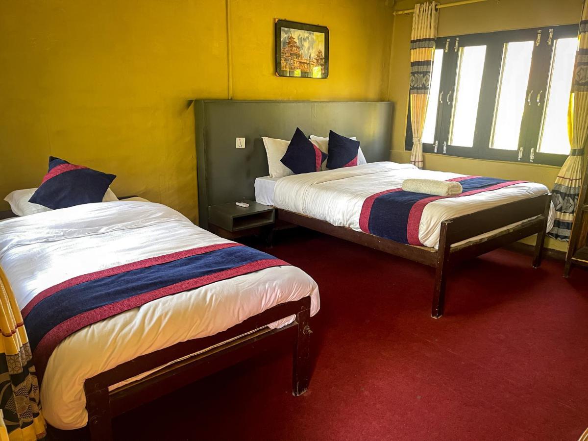 Hotel Tharu Garden, Sauraha Esterno foto